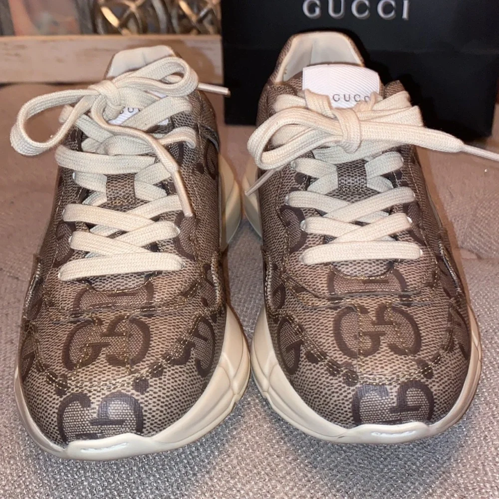 Gucci Macro Supreme Beige Ebony low top Sneakers - Picture 12 of 17